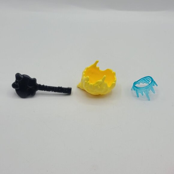 Monster High Accessories Set Wig Spooky Sweet Mood Yellow Swirl Abbey Bominable - Picture 3 of 4